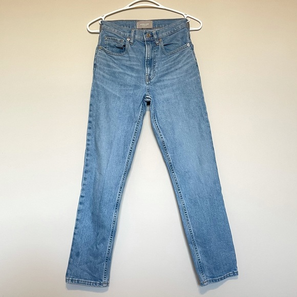 Everlane Denim - Everlane Cheeky Jeans (high-rise, straight jeans)